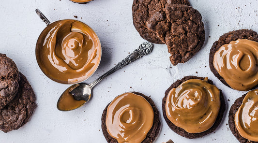 Cookies with dulce de leche.